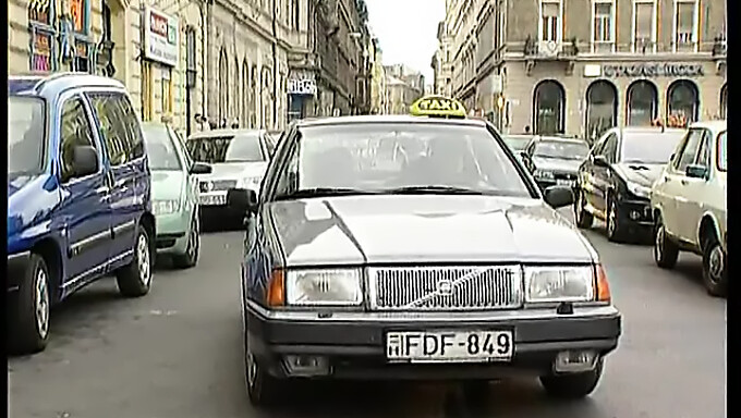 Le Classique Rétro De Choky Ice Et Nick Lang Mettant En Vedette Les Beautés Européennes Michelle Wild Et Sandra