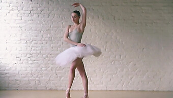 Ballerina ...