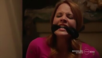 Katie Lecl...