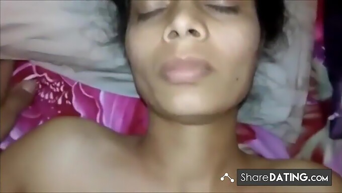 Video Pov Của Cặp Đôi Đã Kết Hôn Có Tình Dục Thô Bạo Trong Phòng Ngủ